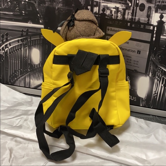 Detective Pikachu mini backpack - Picture 2 of 3